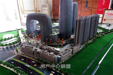 明湖中学附近秀水佳苑中装三室两厅送储藏室送阁楼可分期